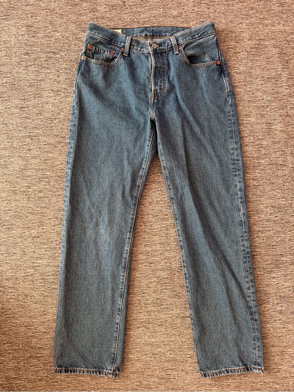 Levi's Women's Straight-Leg Jeans in Medium Blue Wash